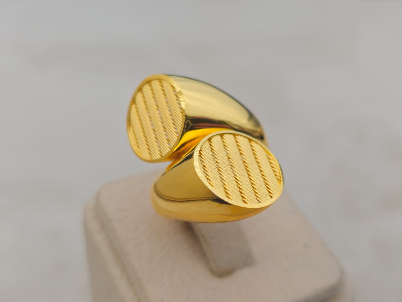 ring8